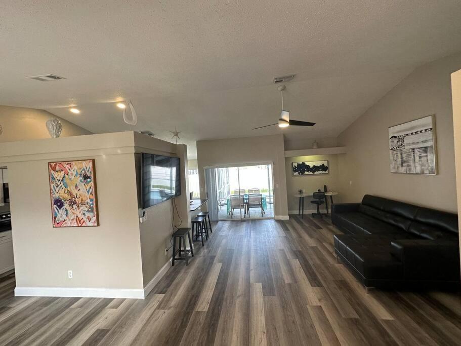 Manatee Oasis Weeki Wachee Family Fun Pool Home Spring Hill Exteriör bild