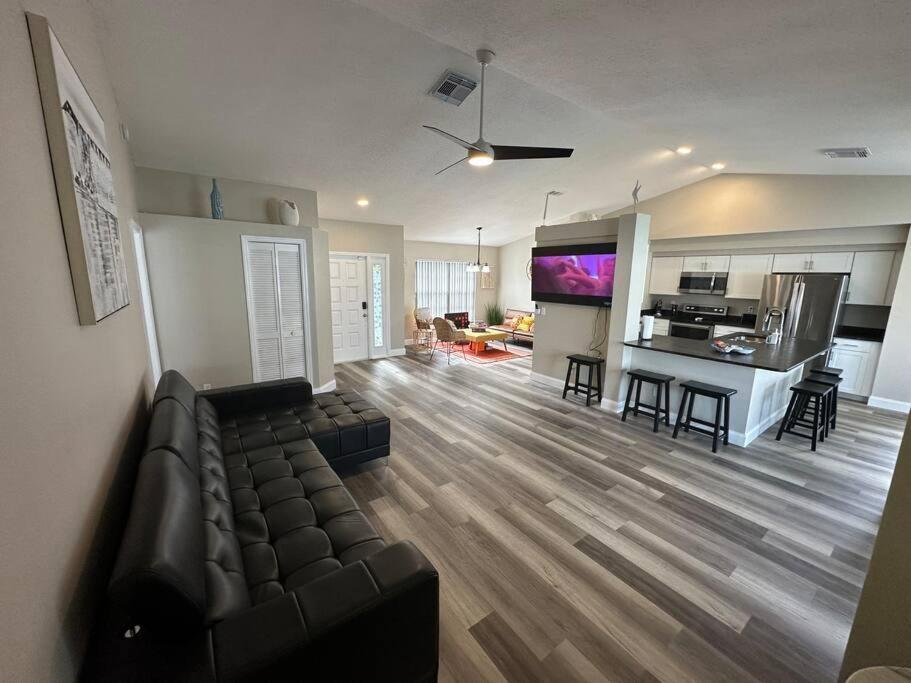 Manatee Oasis Weeki Wachee Family Fun Pool Home Spring Hill Exteriör bild